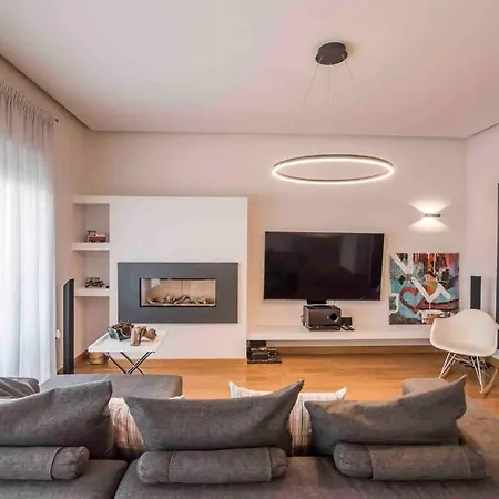 Luxury Living Apartment