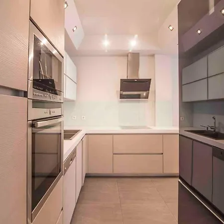 Luxury Living Apartment